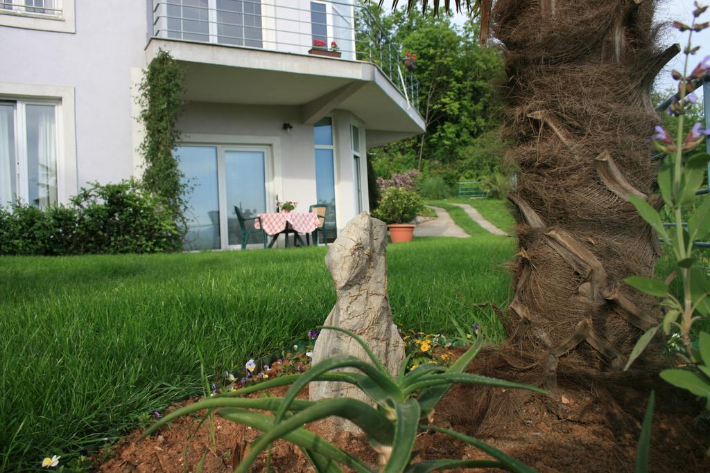 Apartments Bellavista Матулі Екстер'єр фото