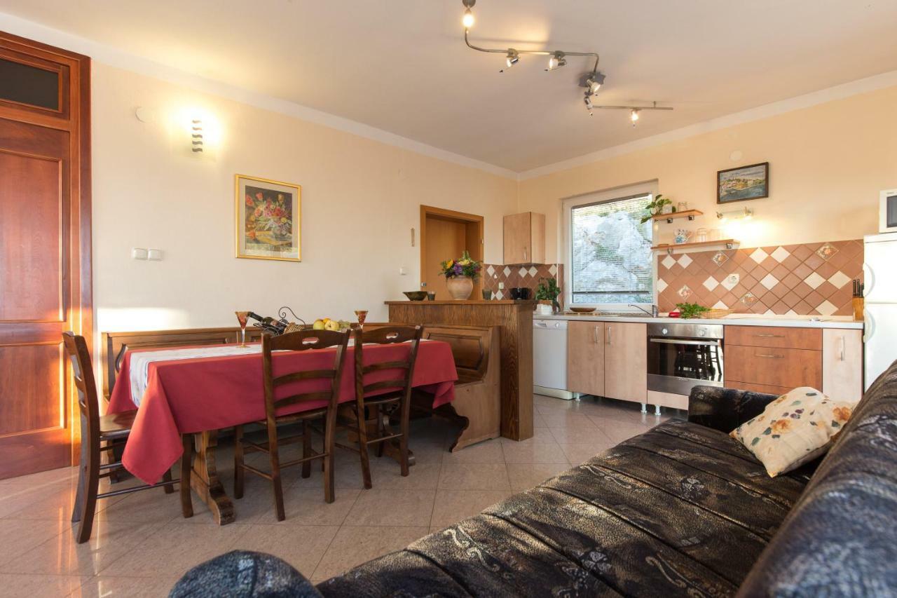 Apartments Bellavista Матулі Екстер'єр фото